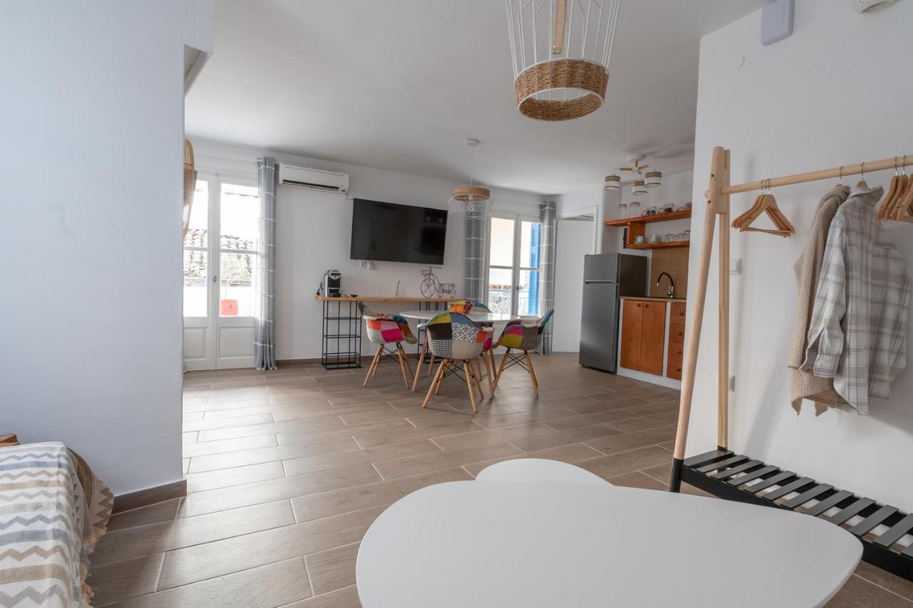 Luxury En Lefko Poros Town
